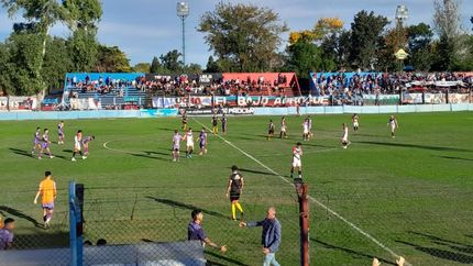 Brown perdió con Sacachispas en Adrogué