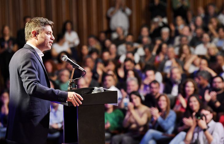 Axel Kicillof, desde la UBA: A la experiencia de Javier Milei le quedan menos de dos años.