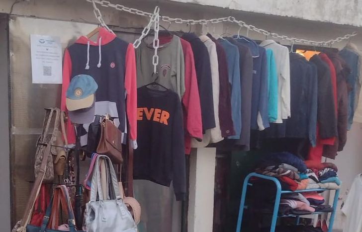 Continúa todas las semanas la feria de moda circular a beneficio.