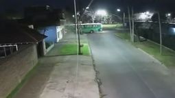 El violento choque en Temperley quedó filmado.