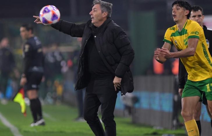 KUdelka resaltó el buen partido de Lanús.