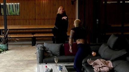 Virginia y Furia, a puro insulto.