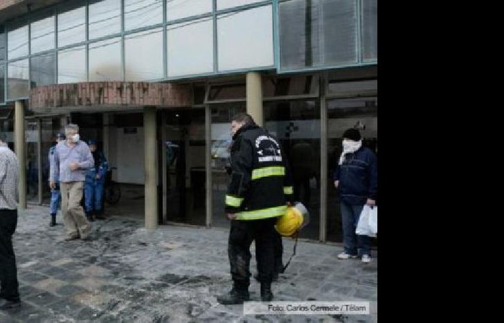 incendio clinica la plata