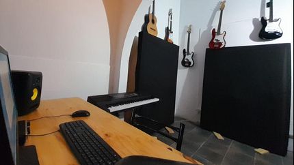 En el espacio se dictará un taller gratuito de producción musical y beatmaker, todos los sábados.