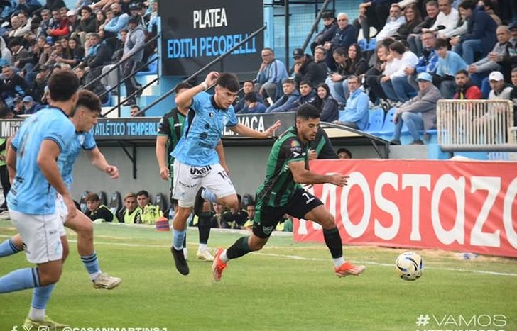 Temperley rdondeó un buen primer tiempo.