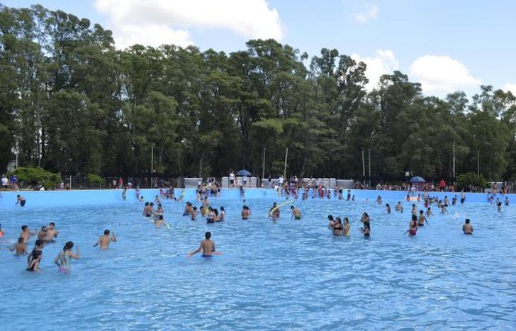 Los chicos volverán a disfrutar del verano en la pileta.