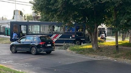 El colectivo estuvo a punto de chocar.