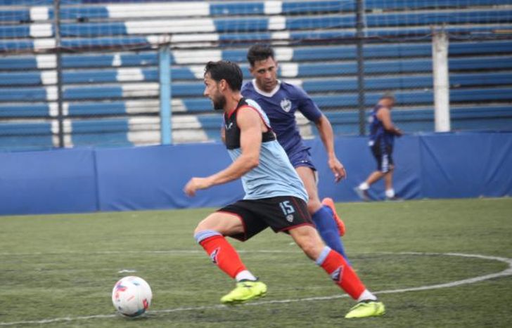 Matías Sánchez durante un pasaje del primer partido.