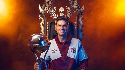Mauricio Pellegrino sigue una temporada más en Lanús. Mauricio Pellegrino sigue una temporada más en Lanús.