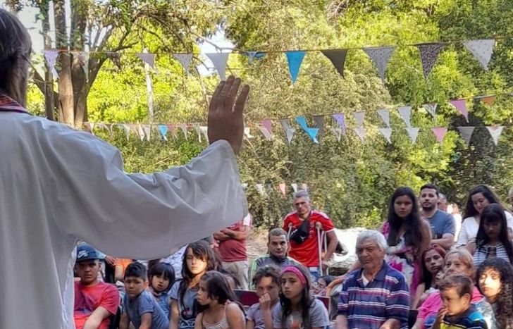 Recibieron la eucaristía del Padre Pancho.