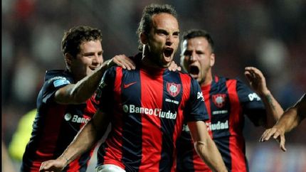 Viene de jugar poco en el 2019 con el Ciclón: apenas 17 partidos anotando un sólo gol. Viene de jugar poco en el 2019 con el Ciclón: apenas 17 partidos anotando un sólo gol.