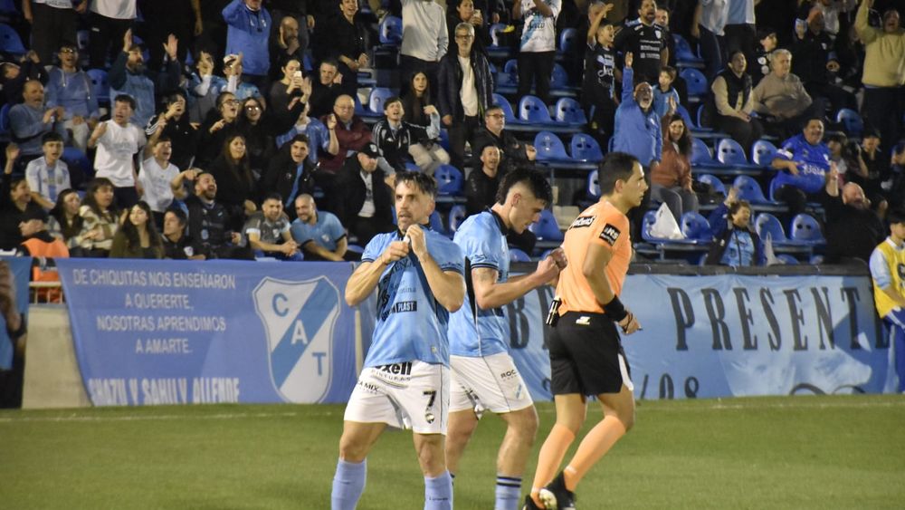Gabriel Hauche, fundamental en la victoria de Temperley.