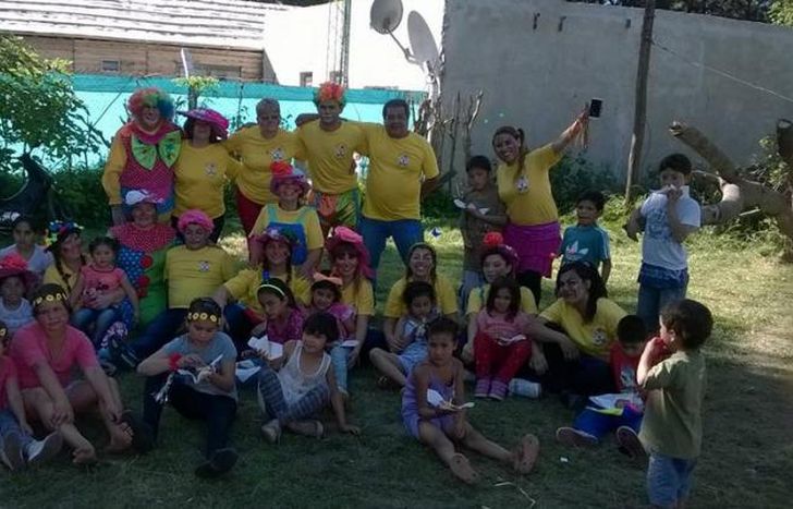 Para colaborar con quienes más lo necesitan.