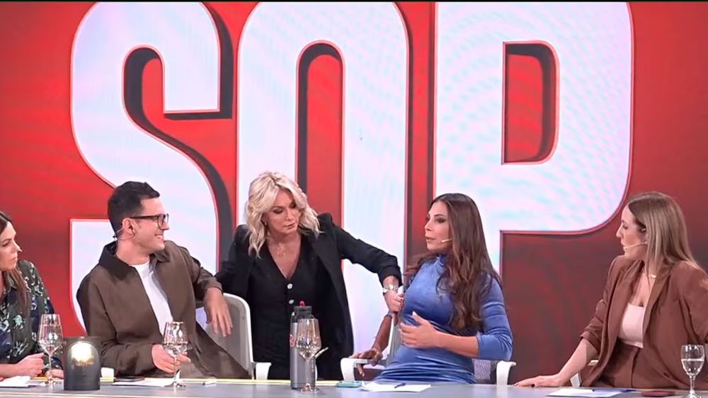 Picante momento con Ximena Capristo.&nbsp;