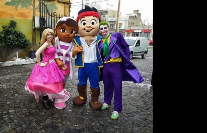 la plaza estará repleta de juegos y actividades para los chicos.