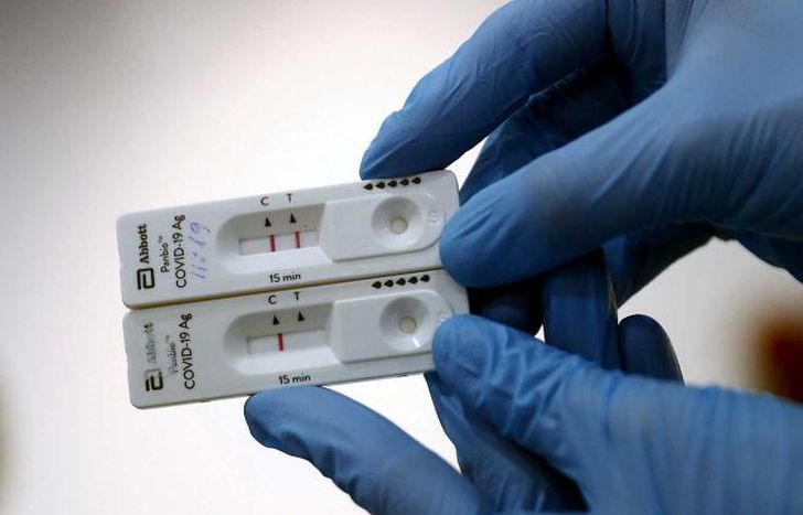 El Gobierno defendió la compra de los test de antígenos.