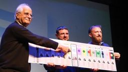 Contundente participación lomense contra las políticas de Javier Milei