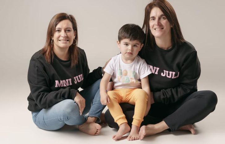 Julián de tres años es la gran inspiración de las emprendedoras.