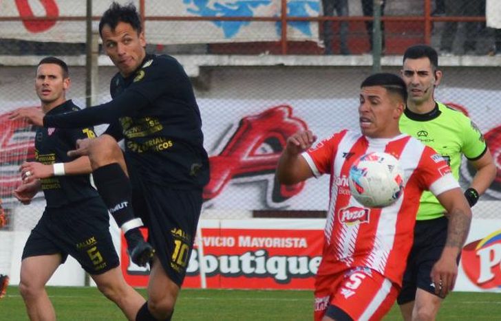 Enrique confía en que Talleres puede quedarse con el Clausura.