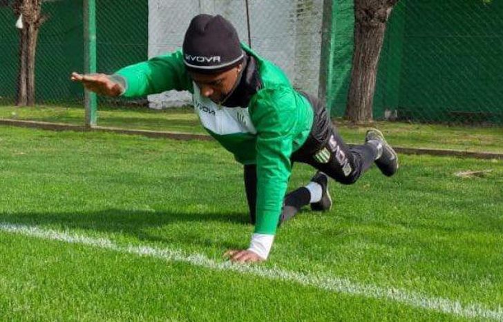 Entrenó sólo en el predio de Guillón.
