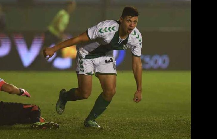 Michael López tuvo pocas posibilidades y aceptó irse a Defensores para sumar rodaje.