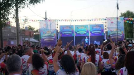 murgas, comparsas y los del fuego dieron inicio al carnaval en lomas