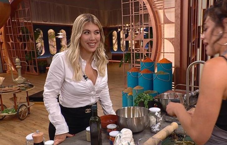 Wanda Nara y Emilia Attias en MasterChef Celebrity.