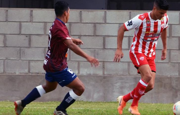 Iván Becker no seguirá en el plantel Albirrojo.