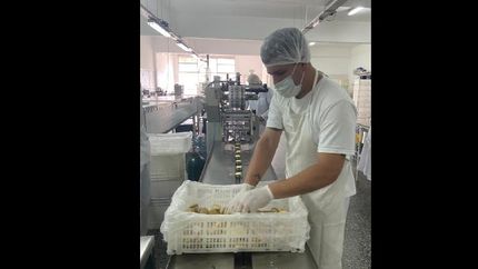 como se reinvento una fabrica de alfajores de lomas para sobrevivir a la cuarentena