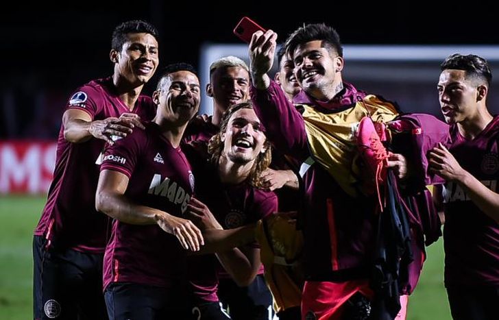 Lanús consiguió el pase a los octavos de final.