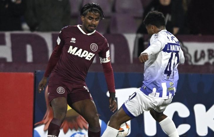 Loaiza y Martínez, por la pelota.