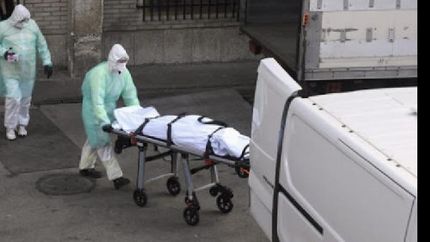 covid-19: hubo una muerte por hora, entre ellas de dos jovenes de 31 y 35 anos