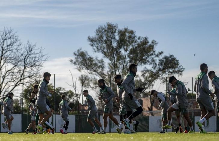 Banfield tiene al reemplazo de Aarón Quirós.
