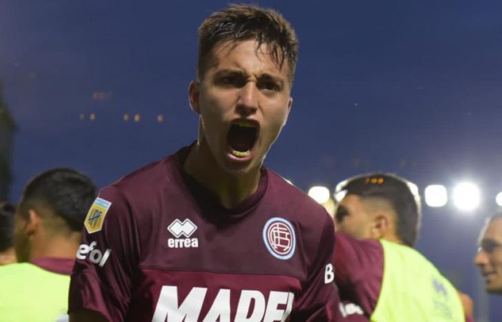 Julián Aude, muy cerca de irse de Lanús para jugar en la MLS.