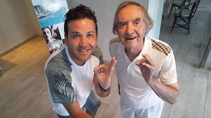 Alejandro junto a Carlitos Balá. Una amistad forjada desde la admiración.