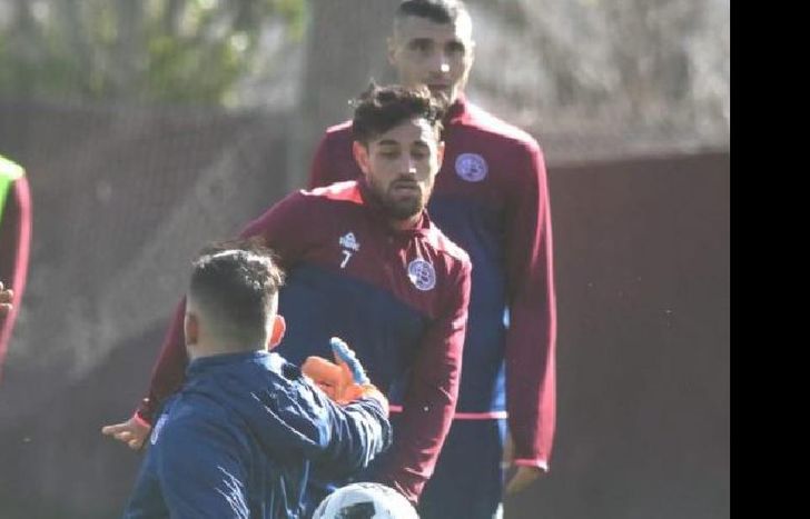 Acosta y Ribas están procesos de recuperación pensando en Racing.