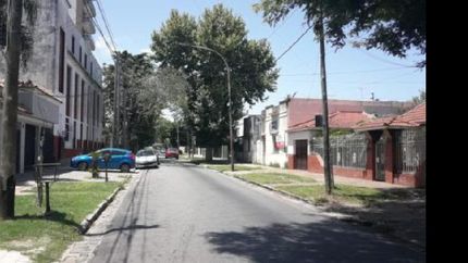 el corte afecta a los vecinos de la calle villegas al 6700.