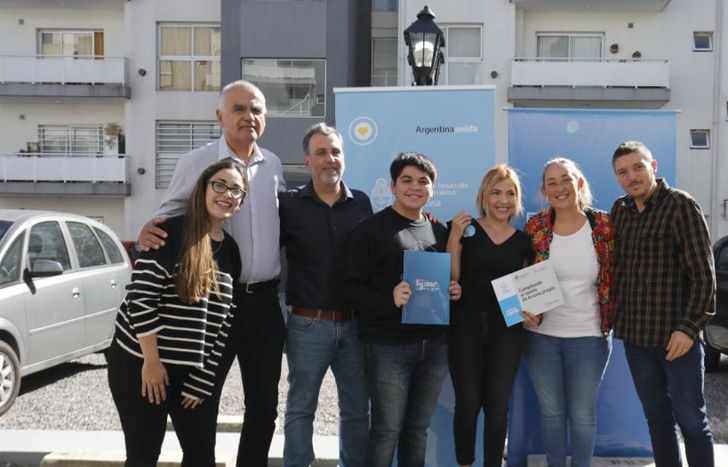Las familias van a vivir en el Complejo Urbanístico del Parque de Lomas.
