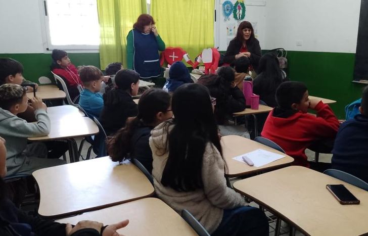 Los alumnos preparan todo para la campaña que se desarrollará este viernes de 9 a 15.