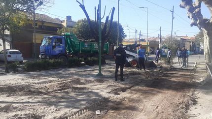 Este lunes arrancó la obra en la Plaza Martel.