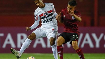 Sao Paulo goleó a Flamengo y llega encendido al miércoles.