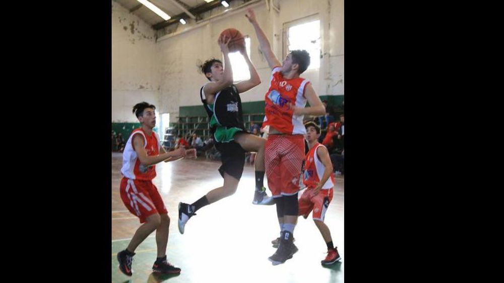 Campus de Basquétbol en el Defe de Banfield