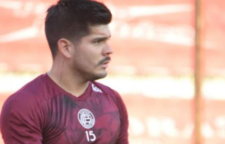 Acosta atajó 13 partidos en el último torneo.