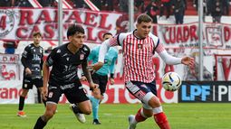 Camilo Viganoni salió lesionado en Los Andes en el primer tiempo ante Morón..