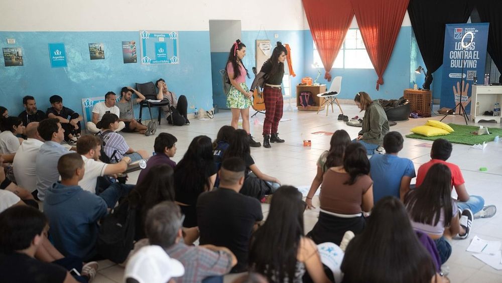 Lomas de Zamora, a la vanguardia en la lucha contra el bullying Lomas de Zamora, a la vanguardia en la lucha contra el bullying