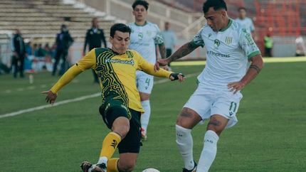 Banfield no puede con Aldosivi y se complica.