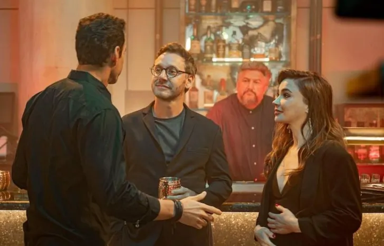 Benjamín Vicuña y Celeste Cid, en escena. 