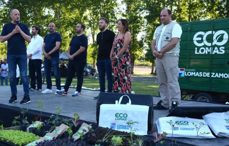 Martín encabezó el acto en el Parque de Lomas.