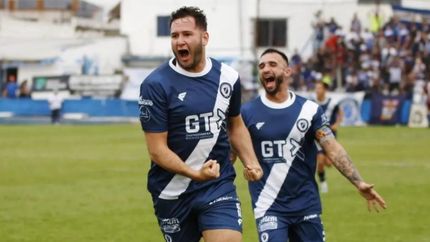 Vico festejó por partida doble.