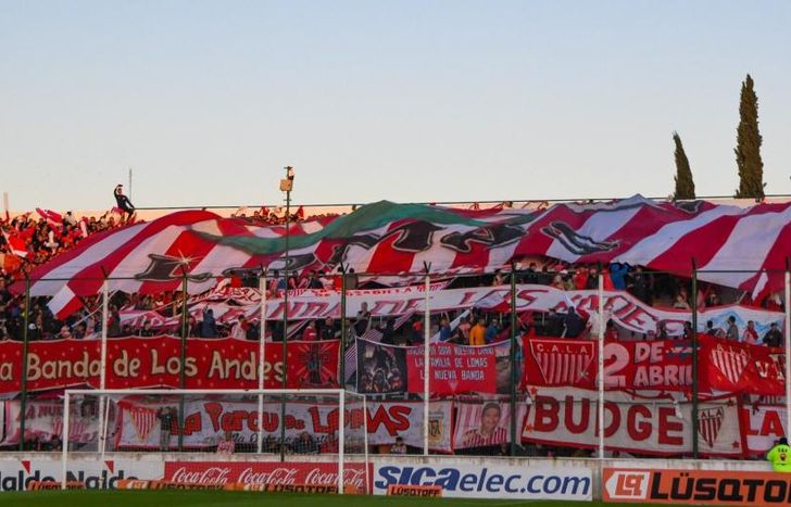 Los Andes tuvo una gran convocatoria en su último partido en Copa Argentina.